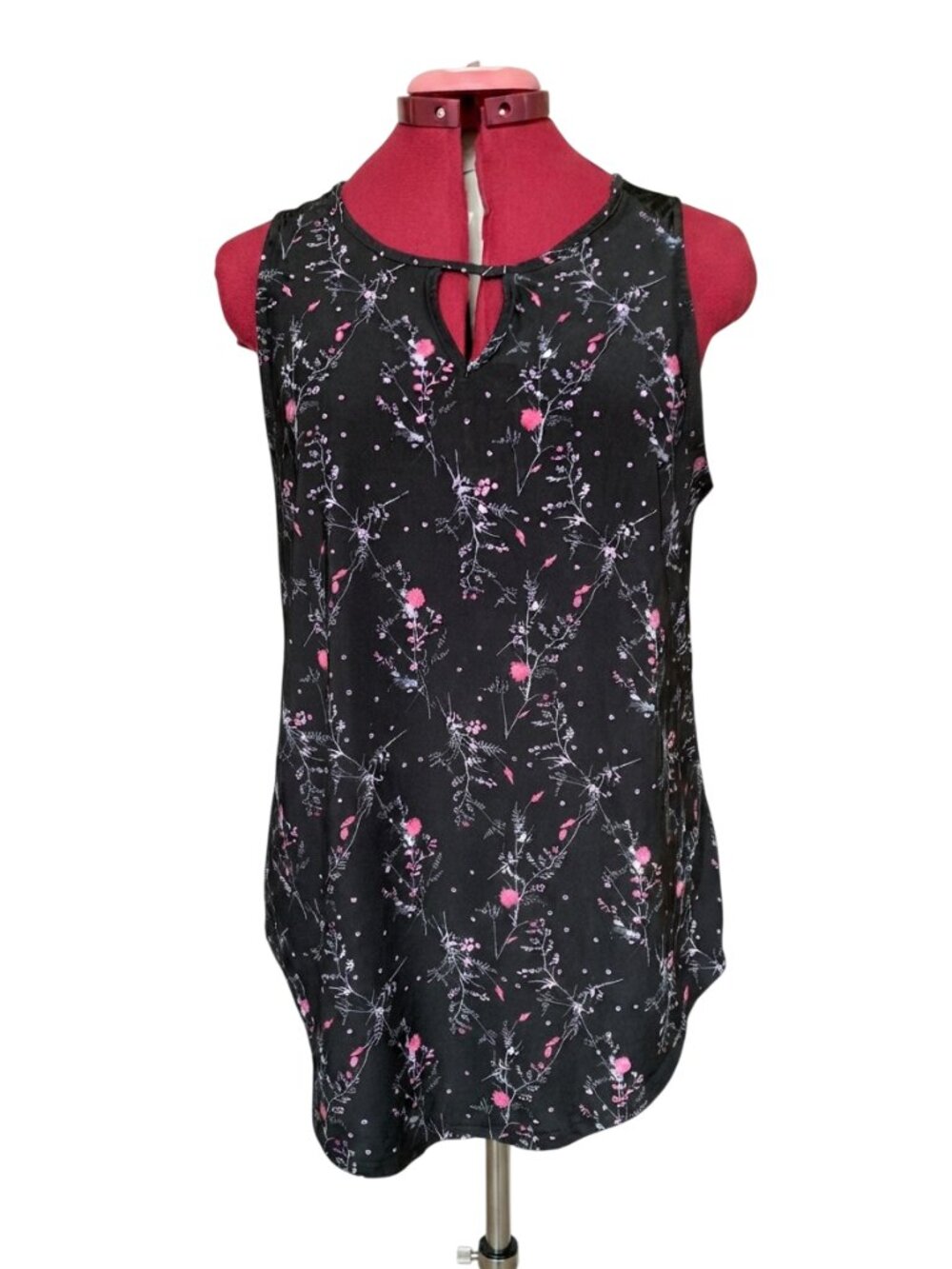 BB Collection Black Pink Floral Keyhole Tank Top – Size Large